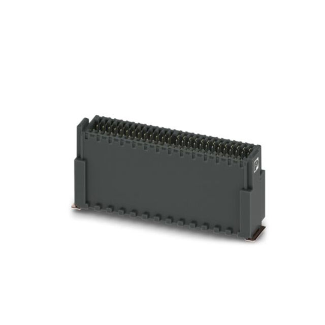 1569561